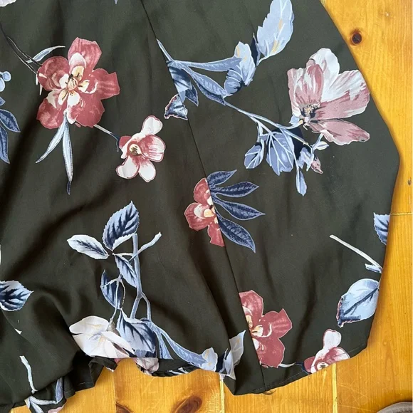 ModRef Floral Wrap Dress - Size Small - VGUC - Short Sleeve Midi Wrap Dress - Picture 5 of 5
